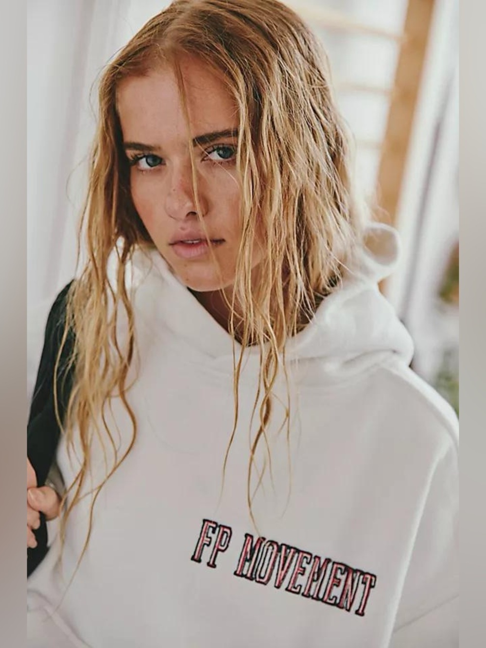 NWT! FP Free People Movement A Cut Above Embroidered Logo Hoodie Sz XS - Picture 3 of 4